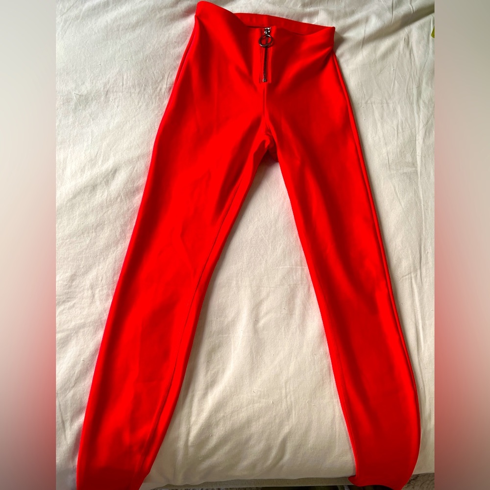 Alo Yoga High-Waisted Fast Zip Up Leggings in Cherry Red